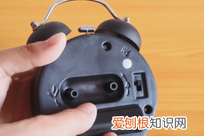 闹钟应该怎么调,闹钟怎么设置时间