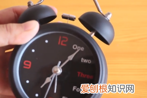 闹钟应该怎么调,闹钟怎么设置时间