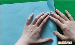 怎么折一只苍蝇，一条蝇子对折3次后长155厘米,这条蝇子长多少米