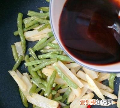 土豆烧豆角!妈妈最爱吃的一道家常菜是什么