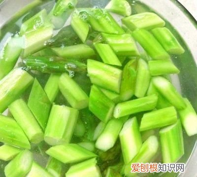 小朋友芦笋炒肉的家常做法 史上最好吃的芦笋炒肉做法