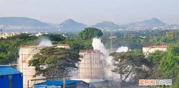 印度化工厂毒气泄漏:5000人中毒 已致11人死亡