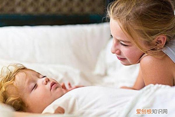 夜啼症表现与治疗