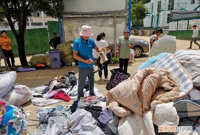 旧衣服收来有什么用 旧衣废料有什么用