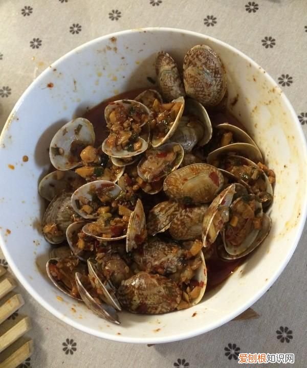 赶海老大哥教我这样炒花蛤，比饭店做的还好吃，麻辣鲜香真够劲