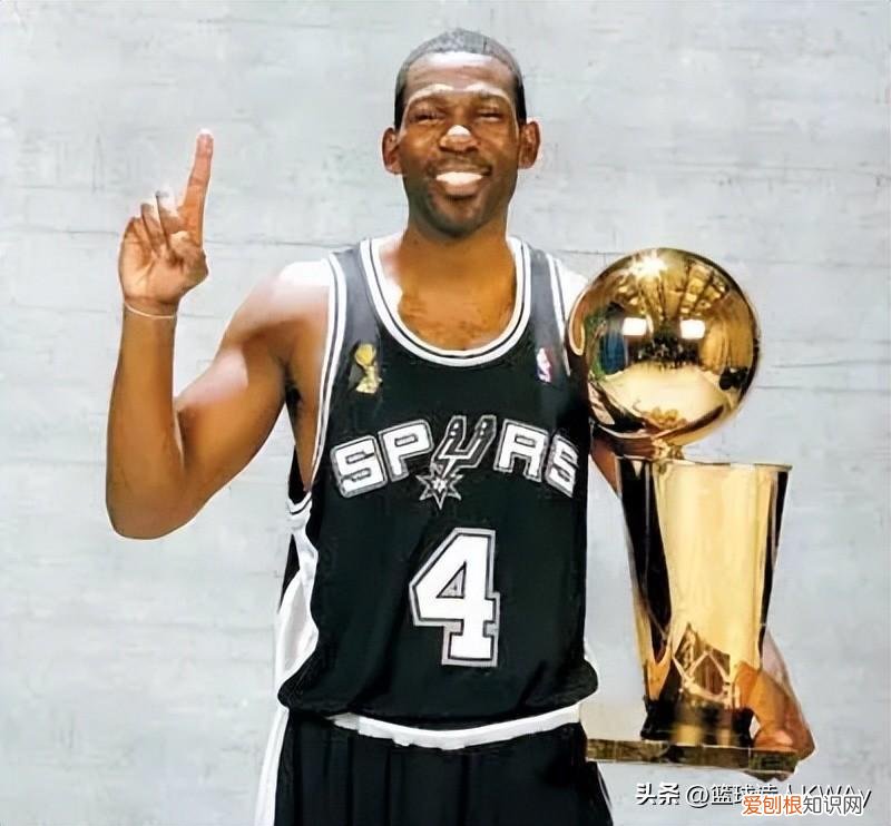 芬利莫格顿爵士