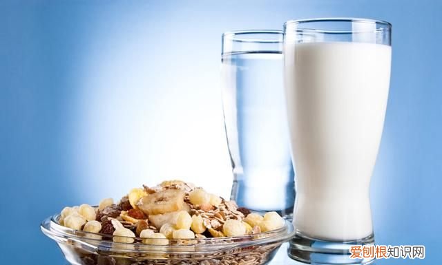 牛奶微波炉怎么加热不破坏营养