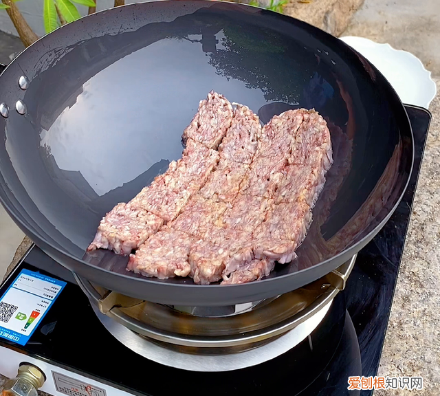 新的铁锅要怎么处理?怎样才能不粘锅呢