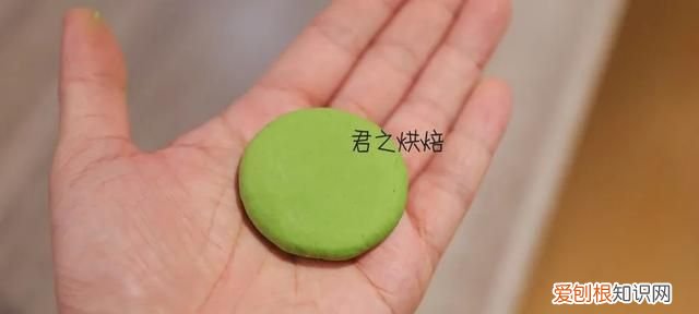 沉浸式吃青团雪糕肉松咸蛋黄馅儿 青团咸蛋黄肉松馅可以加黄油吗