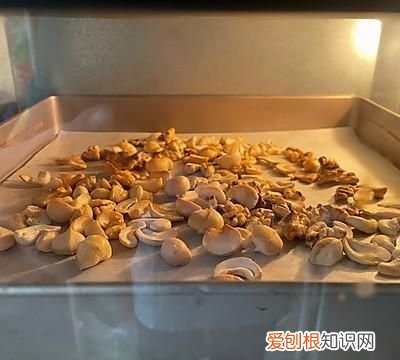 怎样在家中自制布朗尼芝士蛋糕,布朗尼芝士蛋糕制作方法