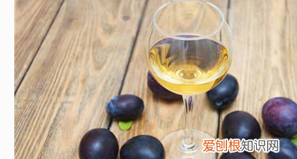 力娇酒可以直接喝,利口酒是直接喝还是调配用