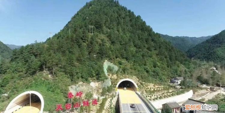 宝汉高速石门隧道多长