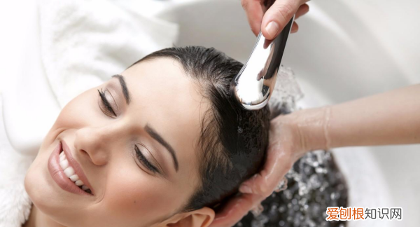 理发店洗头为什么柔顺