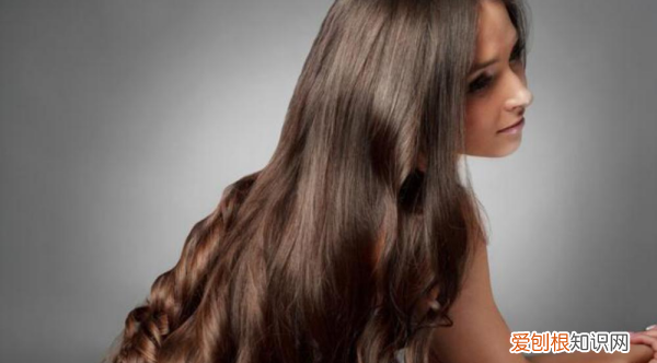 理发店洗头为什么柔顺