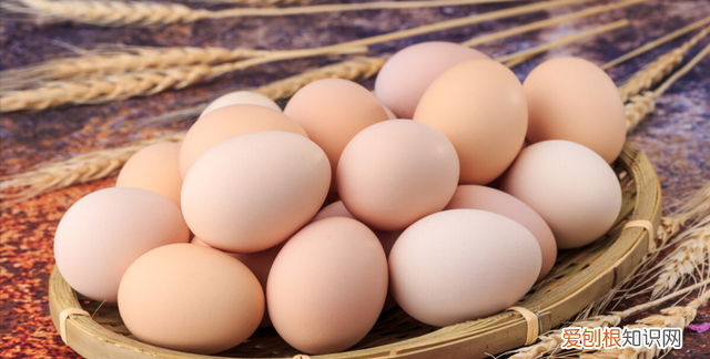 鸡蛋买回家直接放冰箱储存就废了