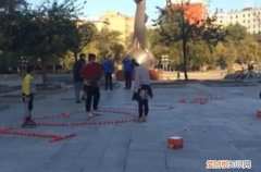 象征爱情的红玫瑰,象征爱情的玫瑰原来大多是假的