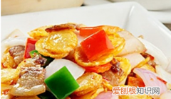洋葱炒土豆片家常做法，洋葱炒土豆片的家常做法