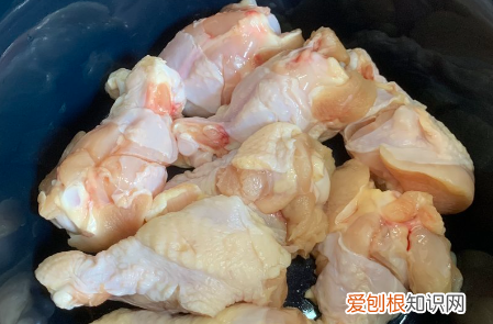 空气炸锅做鸡翅根的做法，翅根空气炸锅怎么做好吃又简单
