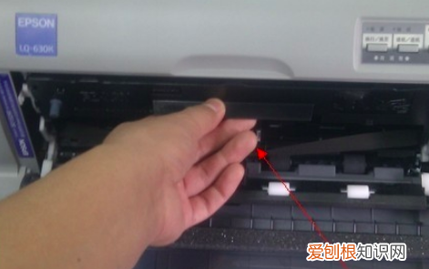 如何给针式打印机换色带,怎样更换针式打印机色带架