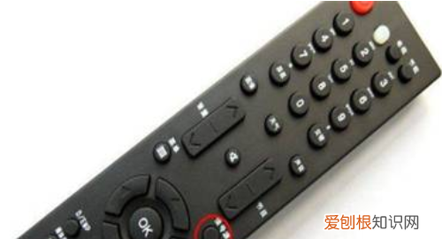 微鲸电视怎么设置开机默认信号源