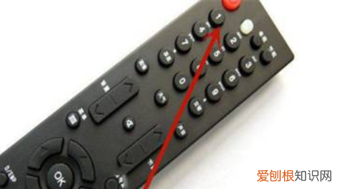 微鲸电视怎么设置开机默认信号源