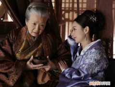 白鹤染为什么杀祖母