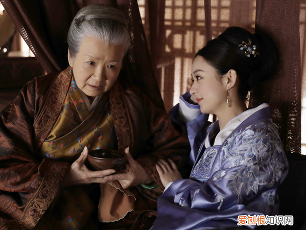白鹤染为什么杀祖母