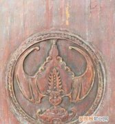 人们在建筑上雕刻蝙蝠的寓意是什么?
