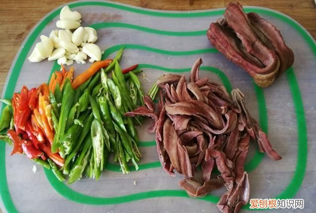 捆肠卷怎么炒好吃，卷菜饼怎么做软又好吃