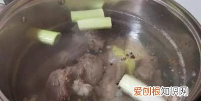 滑脊汤的做法，羊里脊怎么炒好吃