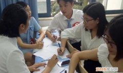 导助是老师吗，中国好声音助导有座椅