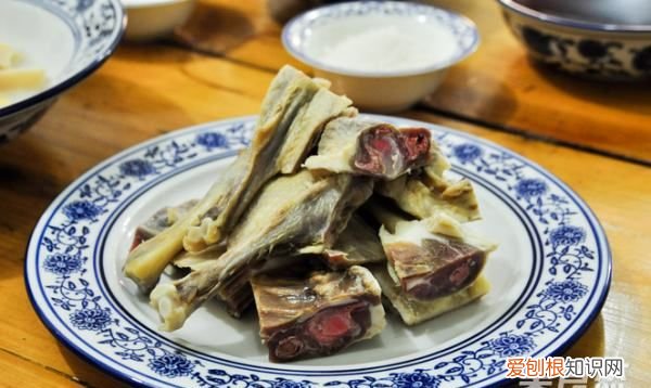 冬笋焖板鸭的做法，板鸭冬笋炖汤的做法大全