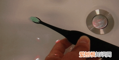 同同家声波电动牙刷t11使用测评