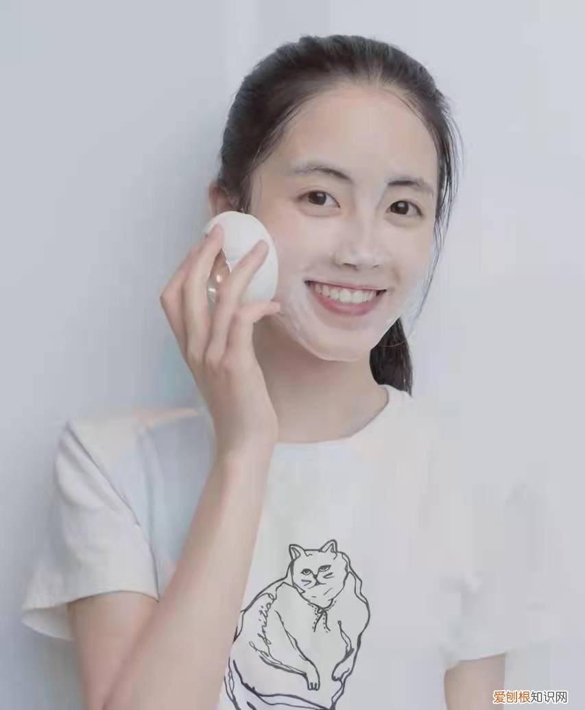洁面霜怎么使用
