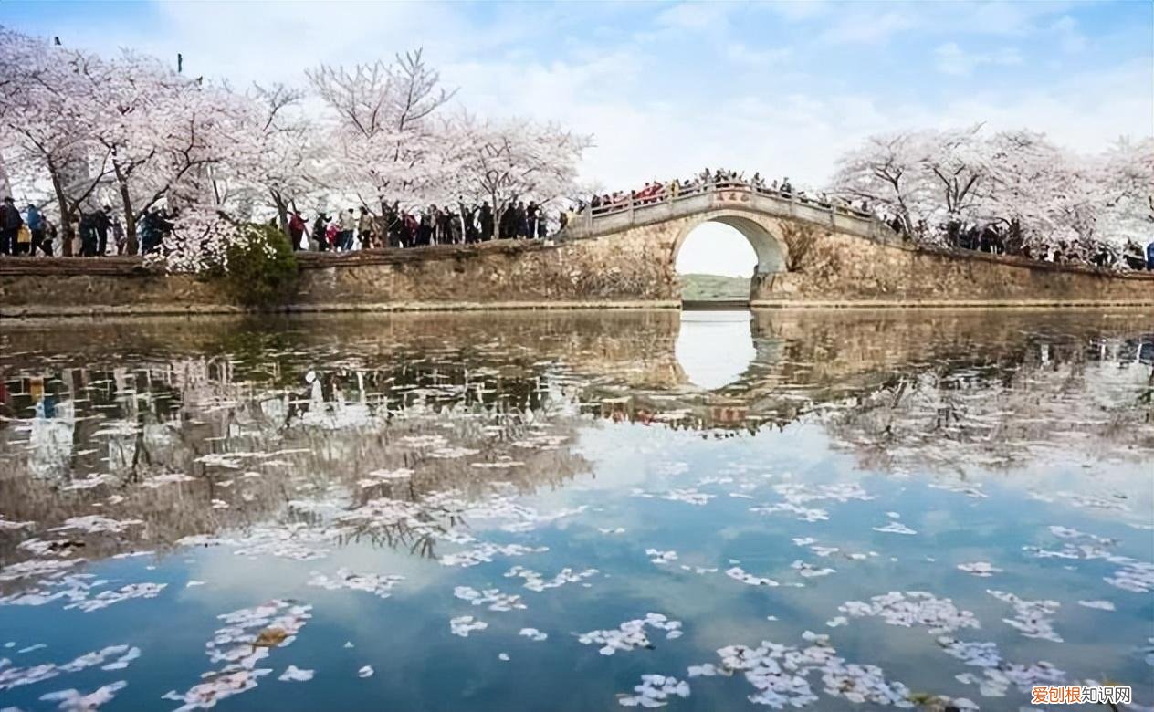 这个季节旅游去哪里好玩