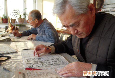 汉字书法是一门什么，书法是一门怎样性质的艺术呢