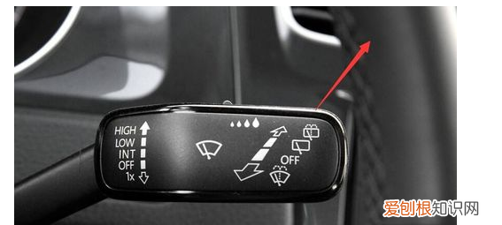 高尔夫雨刷怎么操作使用，大众高尔夫感应雨刷使用方法