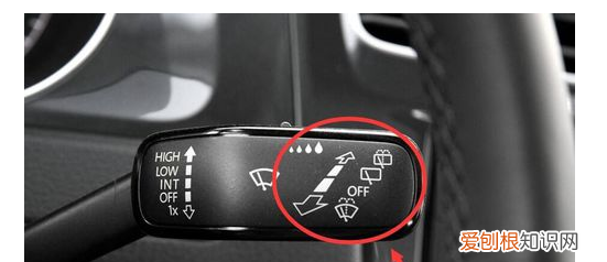 高尔夫雨刷怎么操作使用,大众高尔夫感应雨刷使用方法
