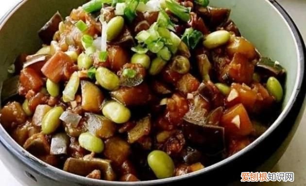 排骨怎么烧好吃还烂肉嫩，蒸米饭配什么家常菜好吃
