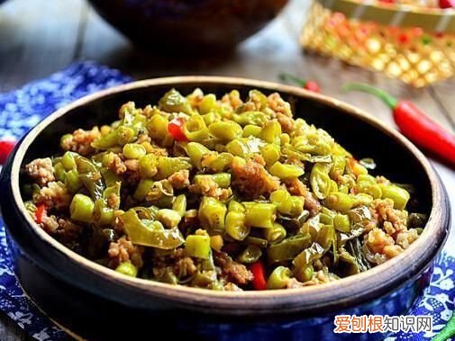 排骨怎么烧好吃还烂肉嫩，蒸米饭配什么家常菜好吃