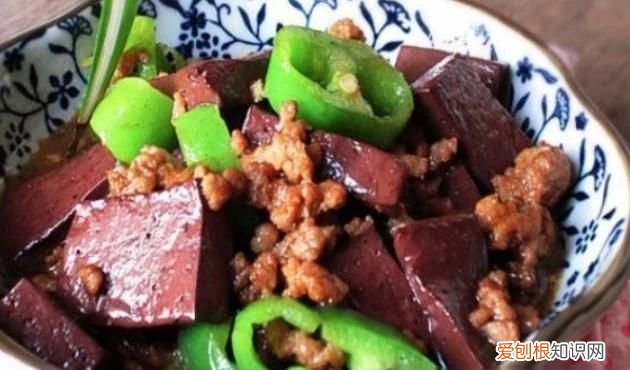 排骨怎么烧好吃还烂肉嫩，蒸米饭配什么家常菜好吃