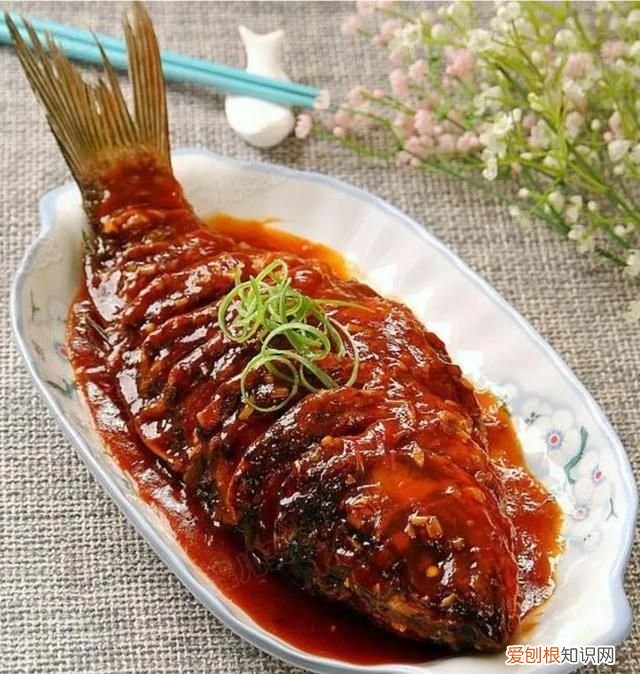 排骨怎么烧好吃还烂肉嫩，蒸米饭配什么家常菜好吃