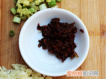 牛肉炒茄子怎么做，牛肉和茄子怎么做好吃