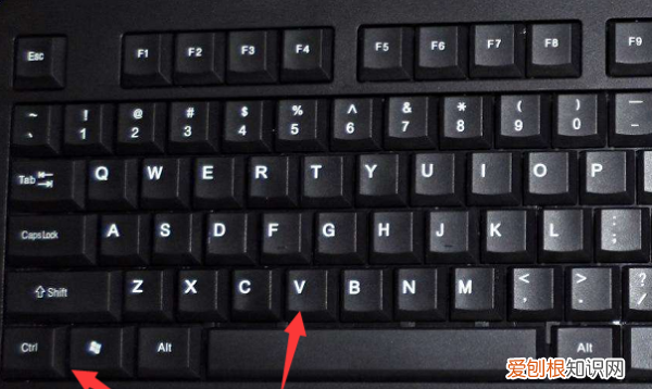 微信怎么发00张照片给朋友看，如何通过微信发送多张给好友