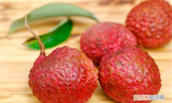 荔枝中还有什么丰富的成分，苹果里面含有什么营养成分