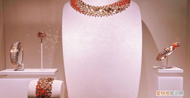 卡地亚珠宝展邀请什么人,卡地亚经典语出自什么故事