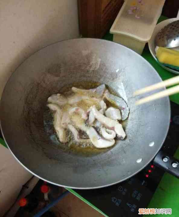 家常老碗鱼的做法，老碗鱼的做法最正宗的做法视频西湖牛肉羹