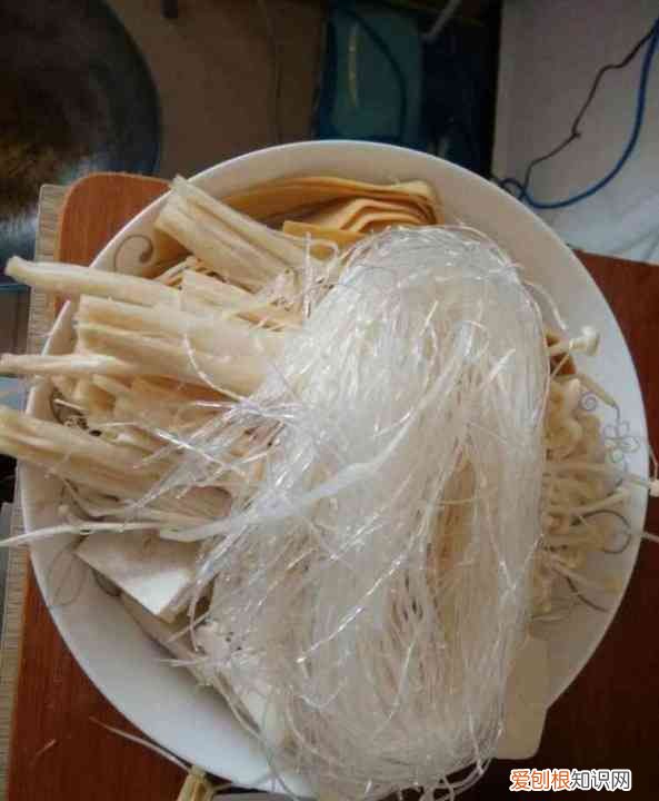 家常老碗鱼的做法，老碗鱼的做法最正宗的做法视频西湖牛肉羹