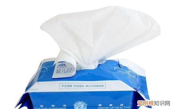 小狗眼睛下面有泪痕怎么办
