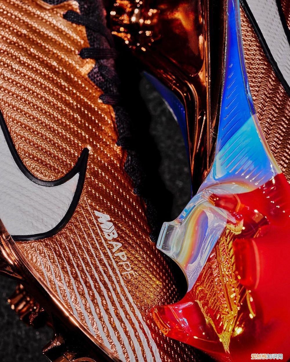nike足球鞋定制